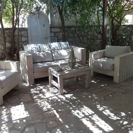 Beautiful Summer House In * أيّا إفيميا