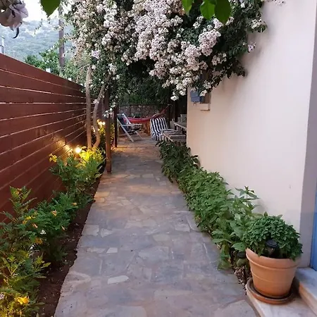 بيت للعطل Beautiful Summer House In *